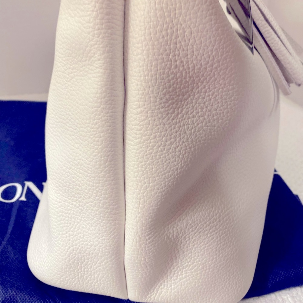 ❤️ Dooney & Bourke White Juliette Hobo NWT! - Picture 6 of 16
